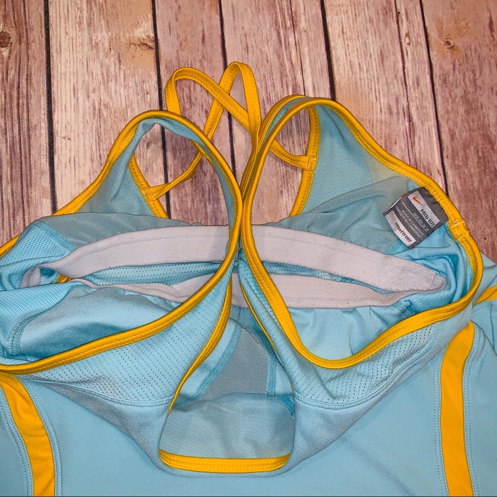 Nike Fit Dry Womens Aqua Top Tank Top Sz M 8-10 - Picture 5 of 8